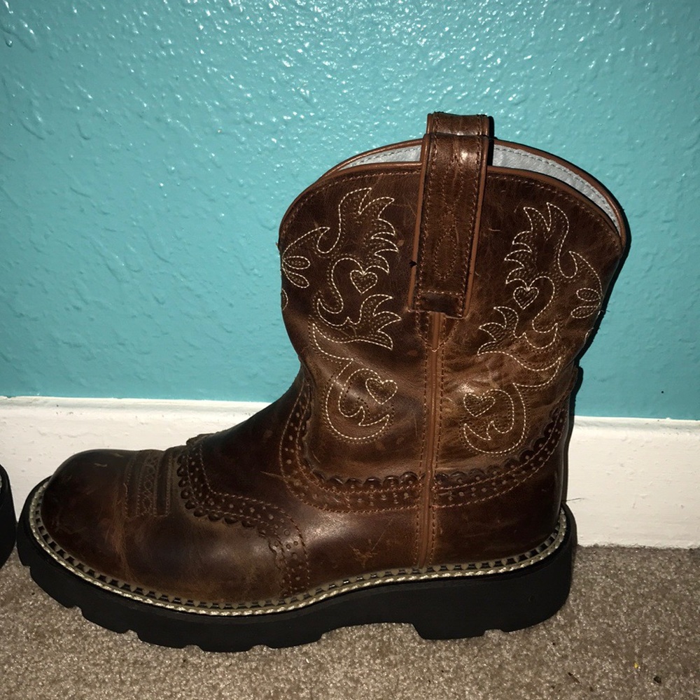 Ariat